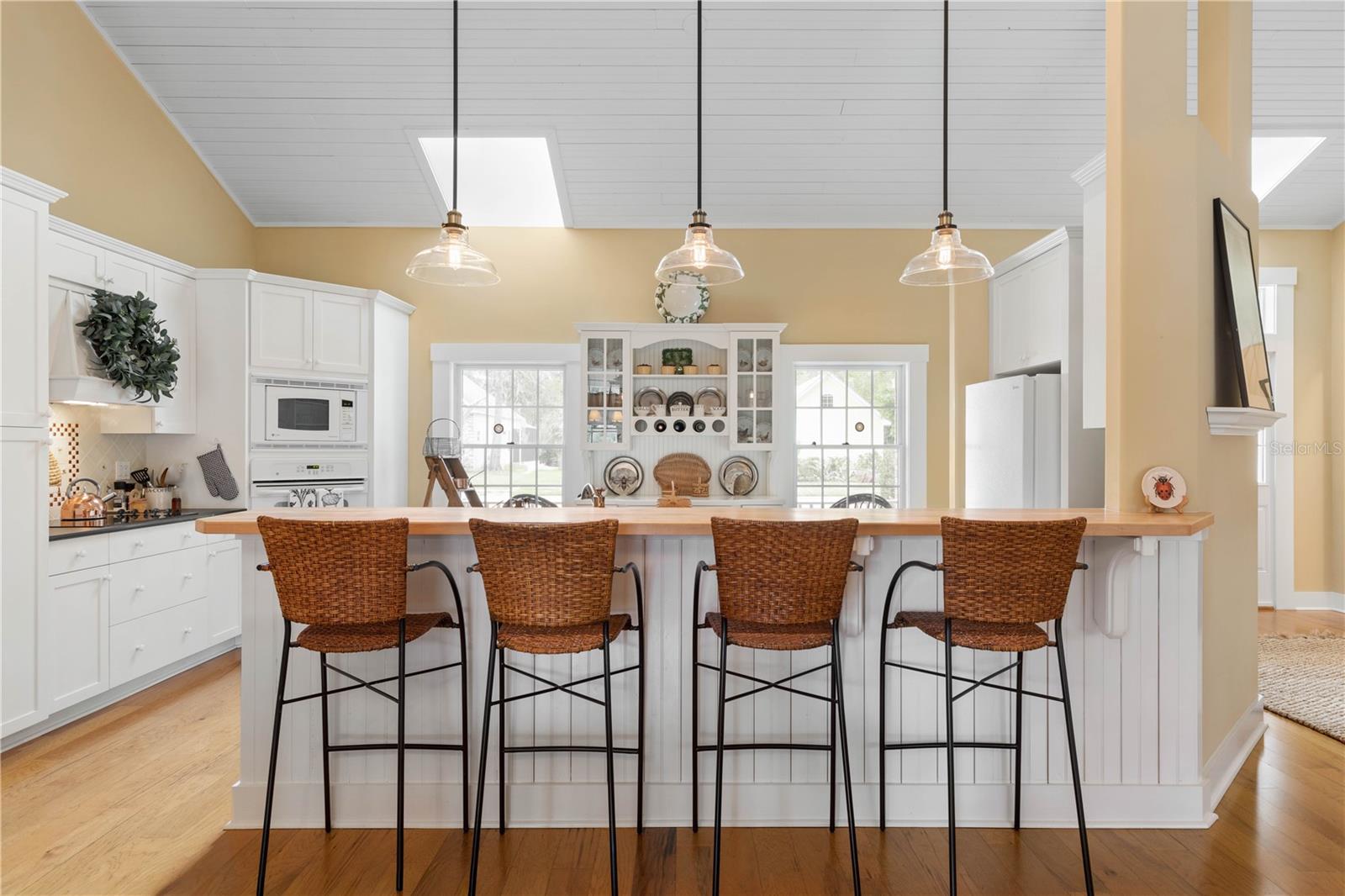 FAIRCHILD OAKS - Residential