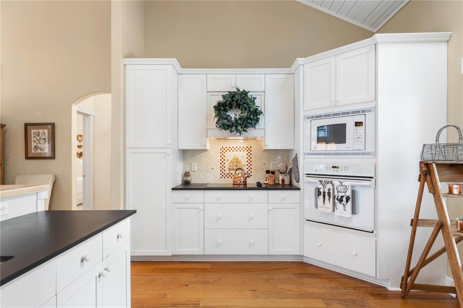 FAIRCHILD OAKS - Residential