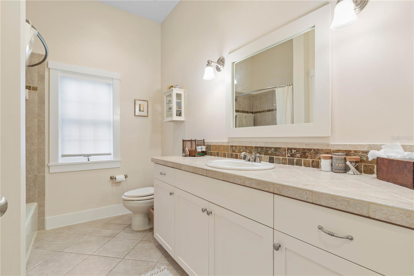 FAIRCHILD OAKS - Residential