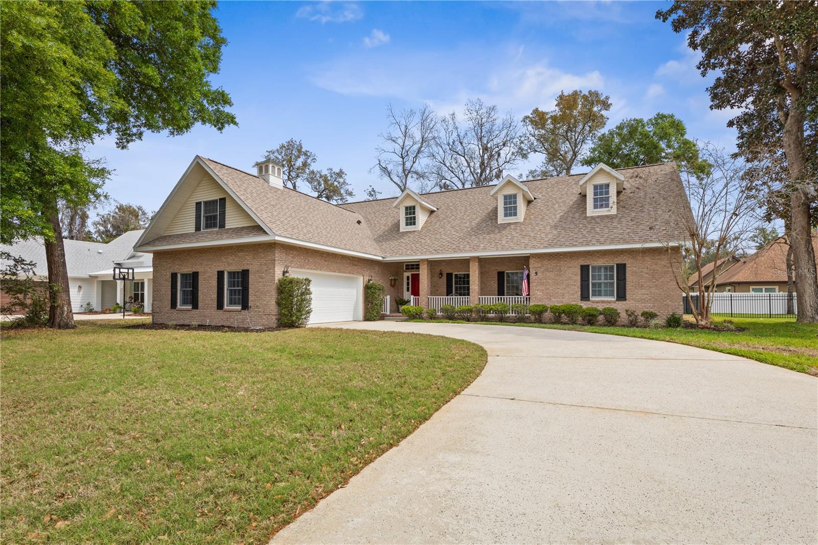 FAIRCHILD OAKS - Residential