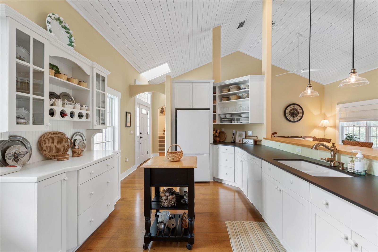 FAIRCHILD OAKS - Residential