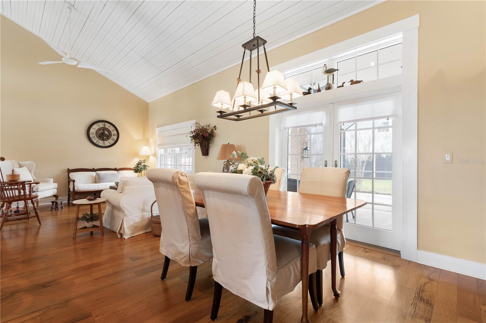 FAIRCHILD OAKS - Residential