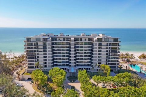 A home in LONGBOAT KEY