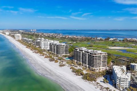 A home in LONGBOAT KEY