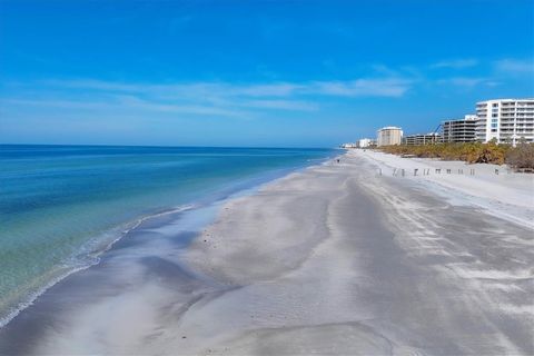 A home in LONGBOAT KEY