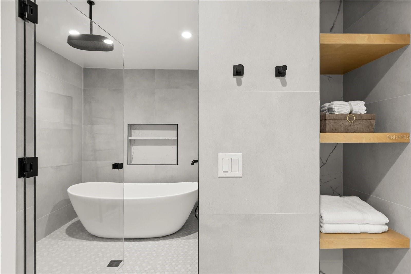 LAWTON LAWRENCE SUB - Residential