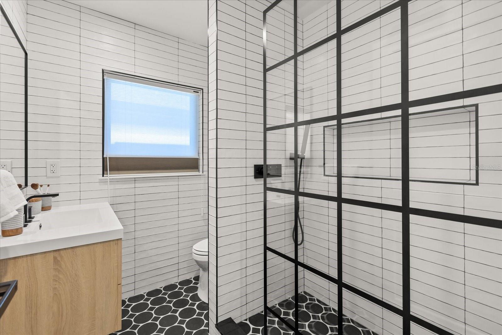 LAWTON LAWRENCE SUB - Residential