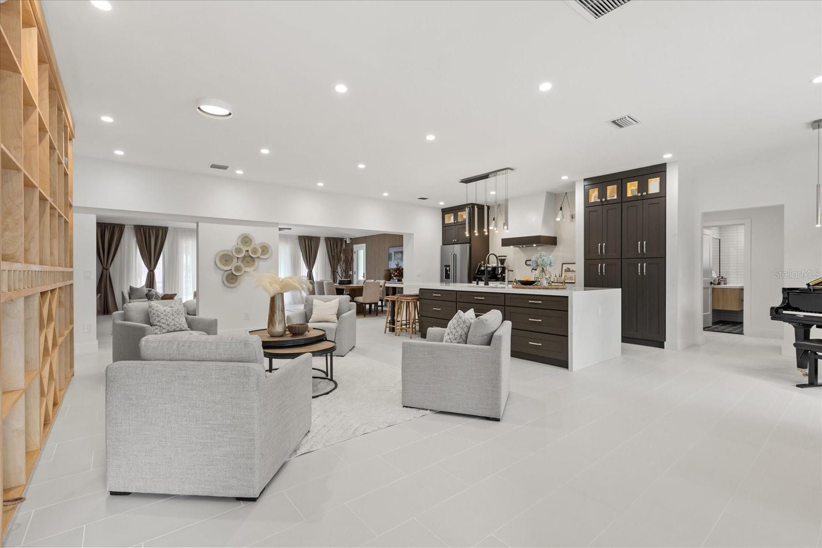 LAWTON LAWRENCE SUB - Residential