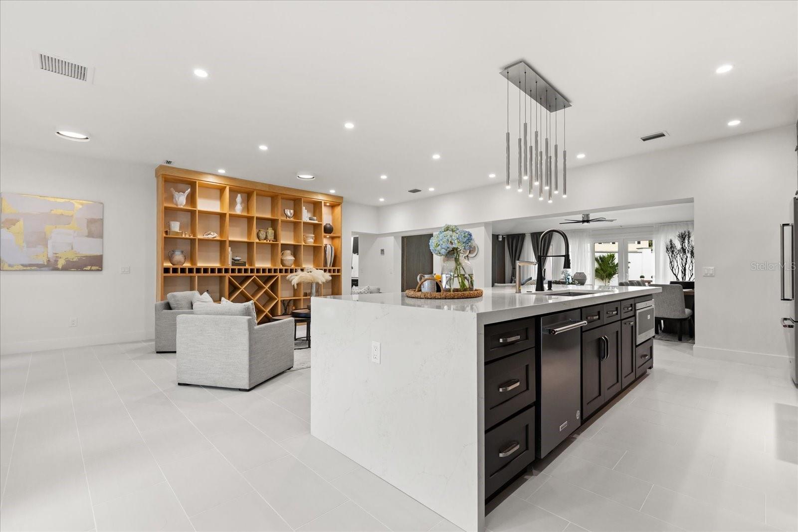 LAWTON LAWRENCE SUB - Residential