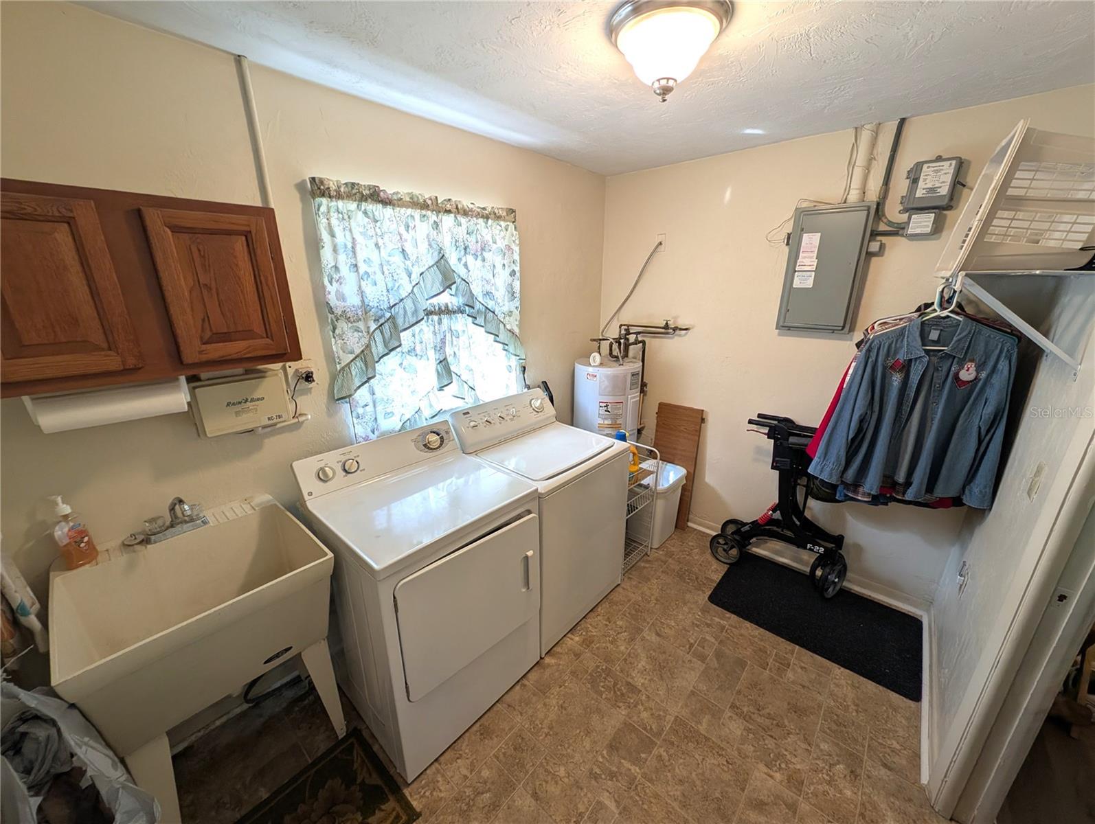 BEVERLY HILLS UNIT 06 SEC 02 - Residential