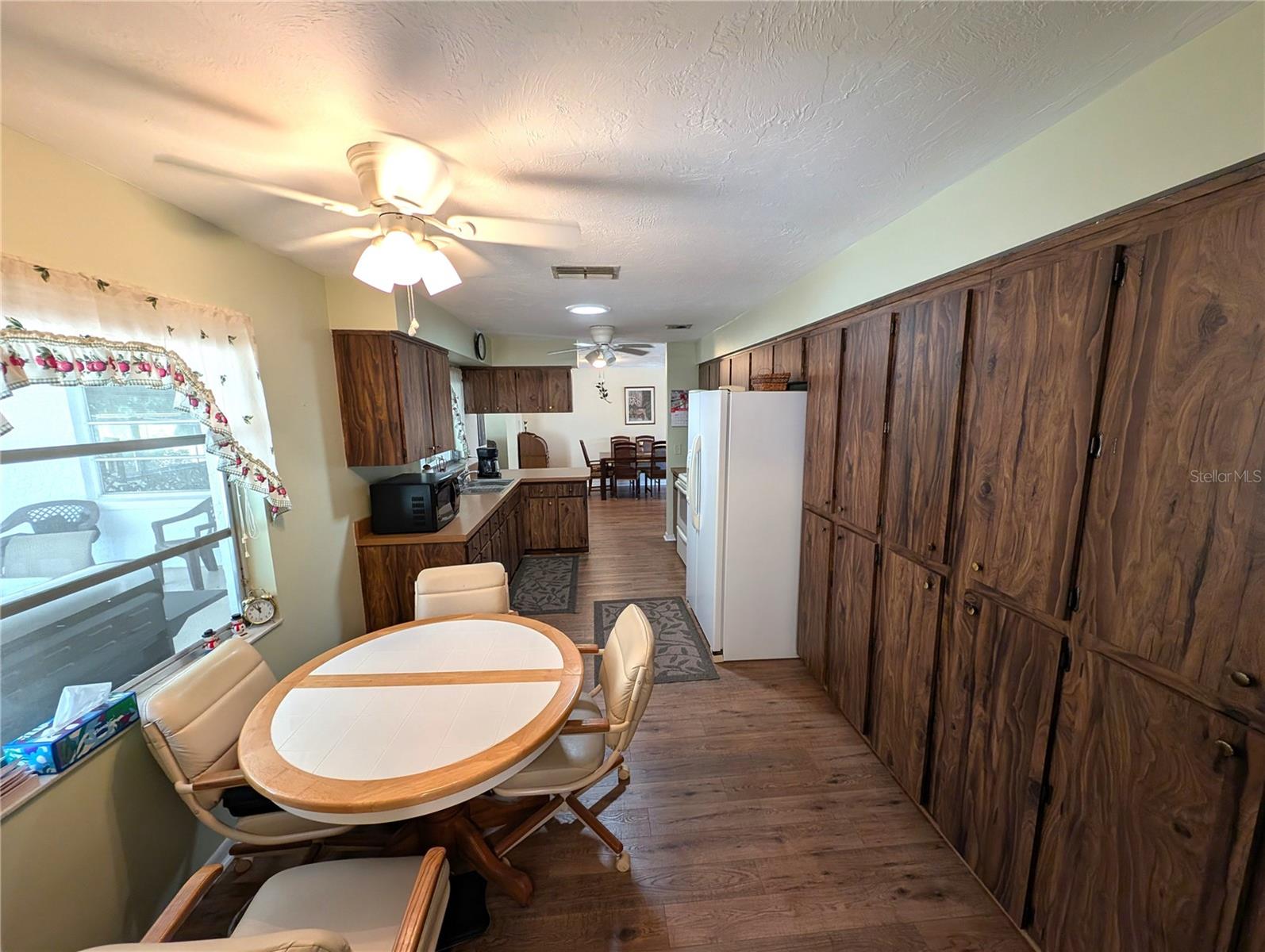 BEVERLY HILLS UNIT 06 SEC 02 - Residential