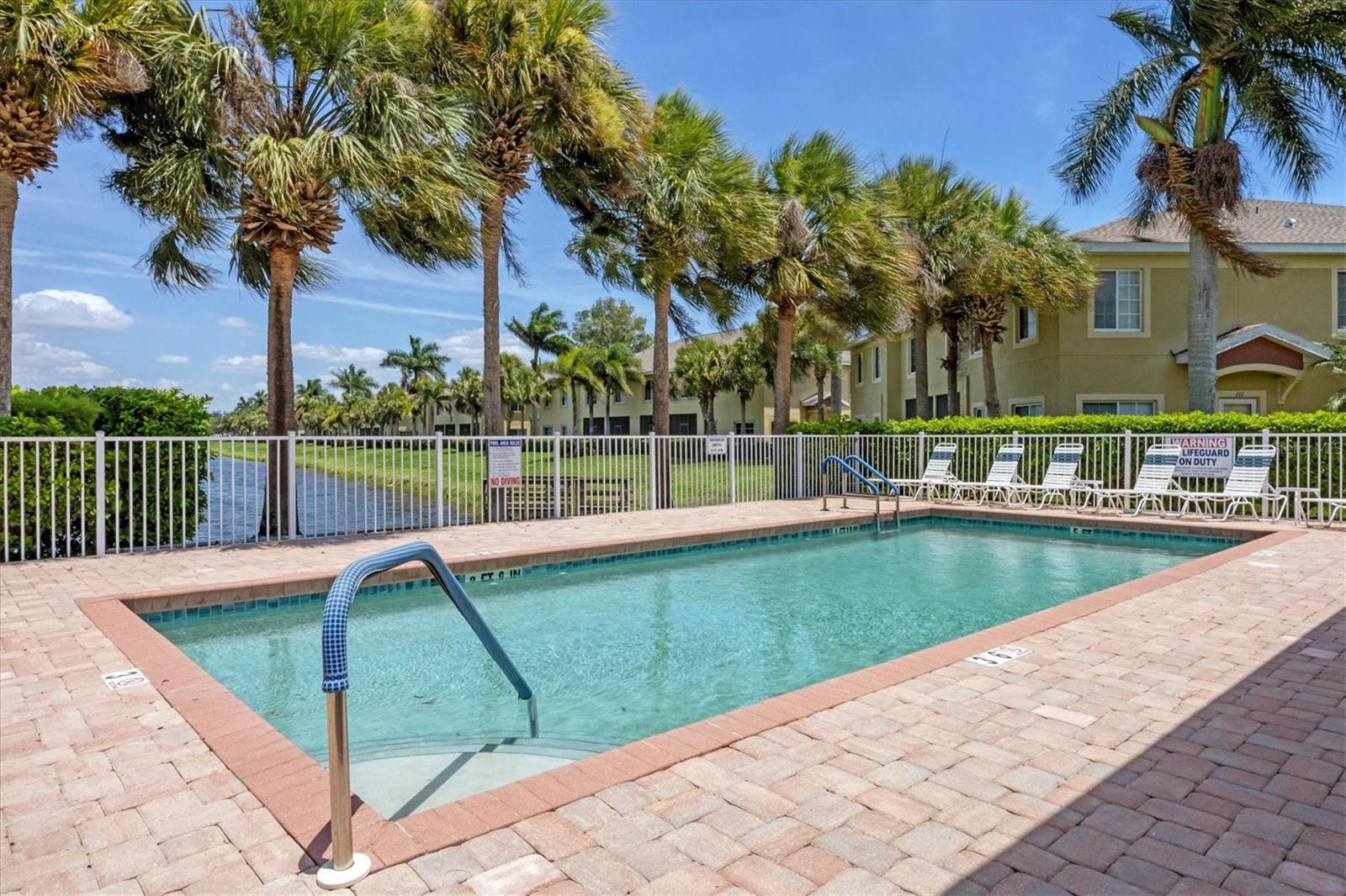 LAKESIDE VILLAGE TOWNHOME - Residential