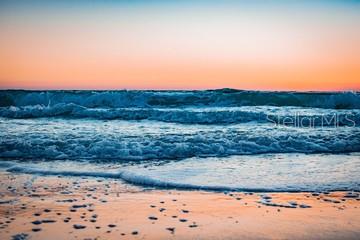 LAKESIDE VILLAGE TOWNHOME - Residential