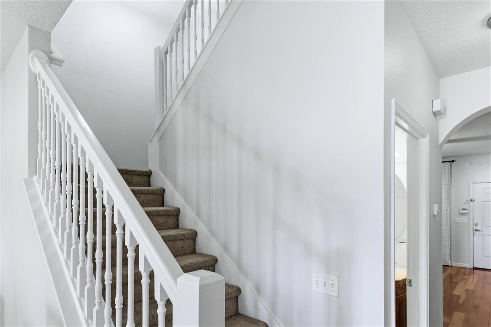 LAKESIDE VILLAGE TOWNHOME - Residential