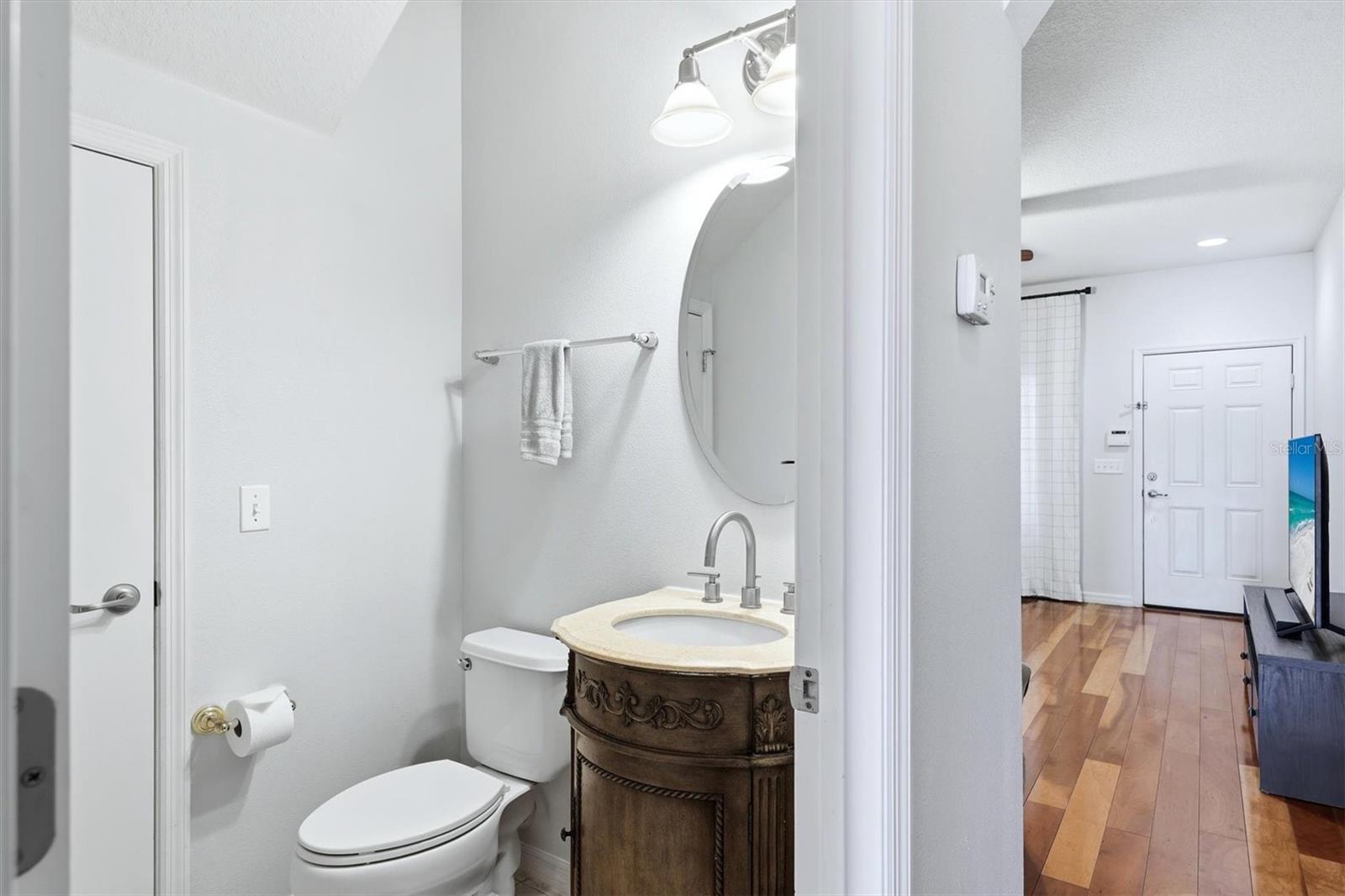 LAKESIDE VILLAGE TOWNHOME - Residential