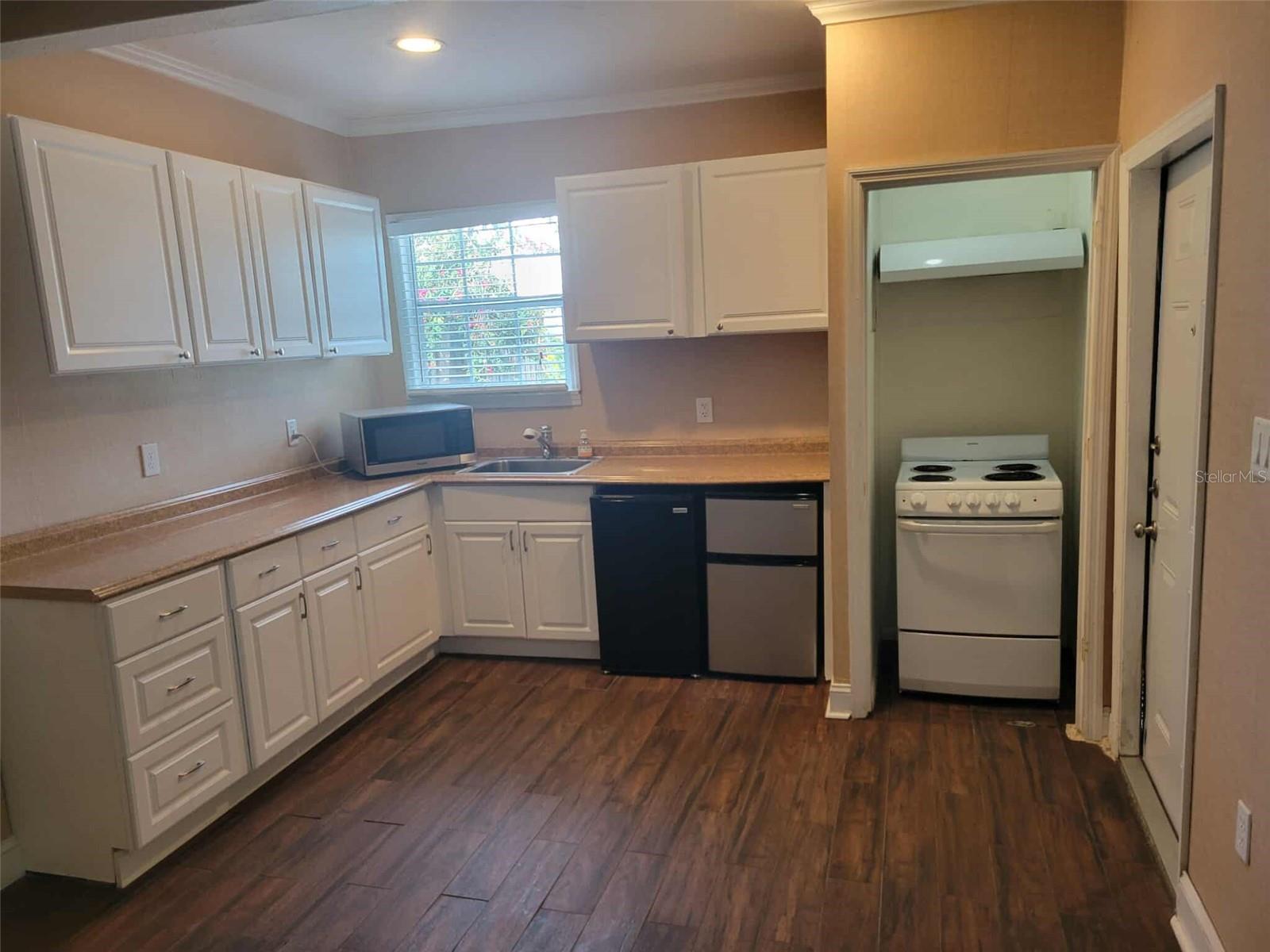 CENTRAL PARK SUB - Residential Lease