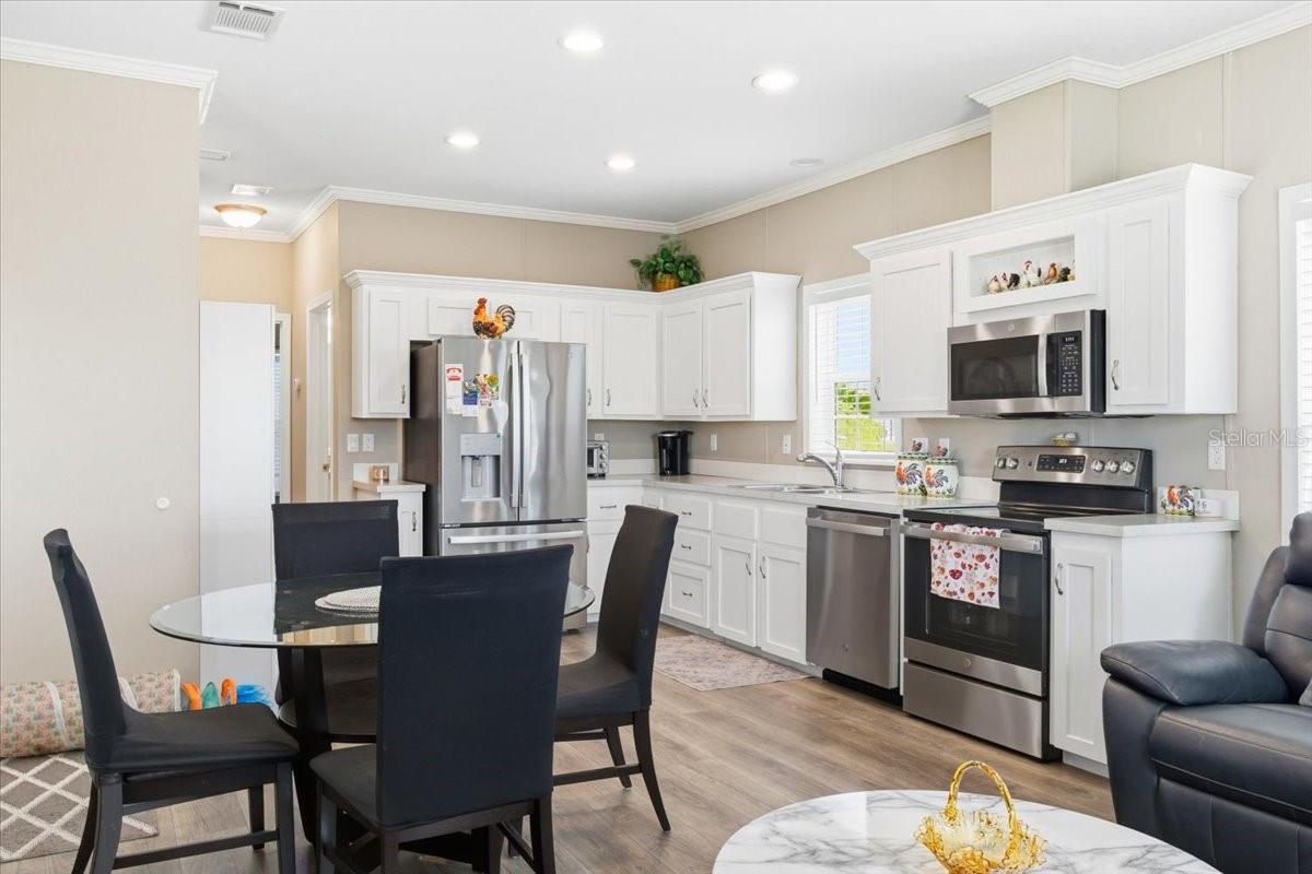 BRADENTON TROPICAL PALMS CO-OP - Residential