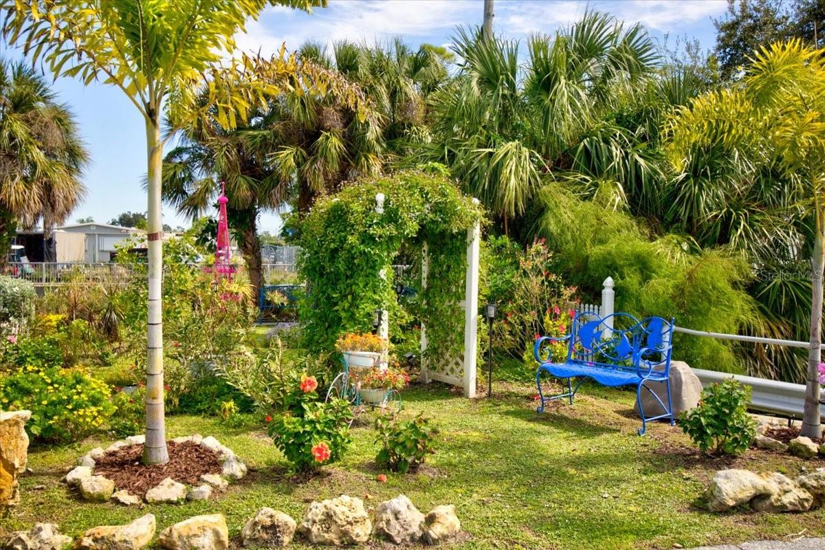 BRADENTON TROPICAL PALMS CO-OP - Residential