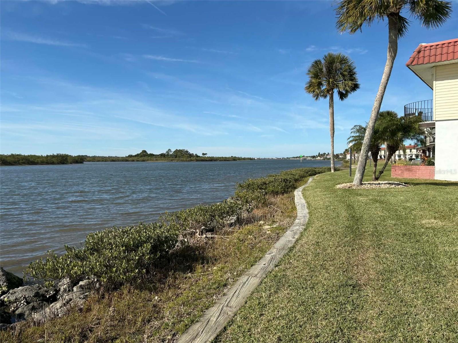 OCEAN PALM VILLAS SOUTH - Residential