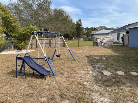 A home in WINTER HAVEN