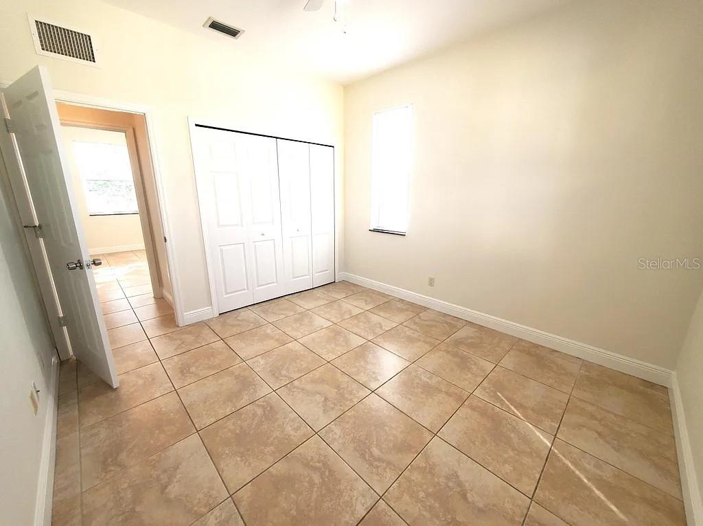 GROVE CITY SHORES - Residential Lease