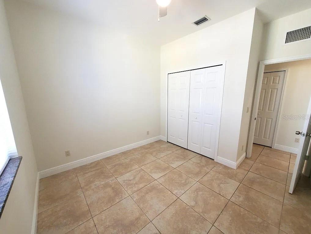 GROVE CITY SHORES - Residential Lease