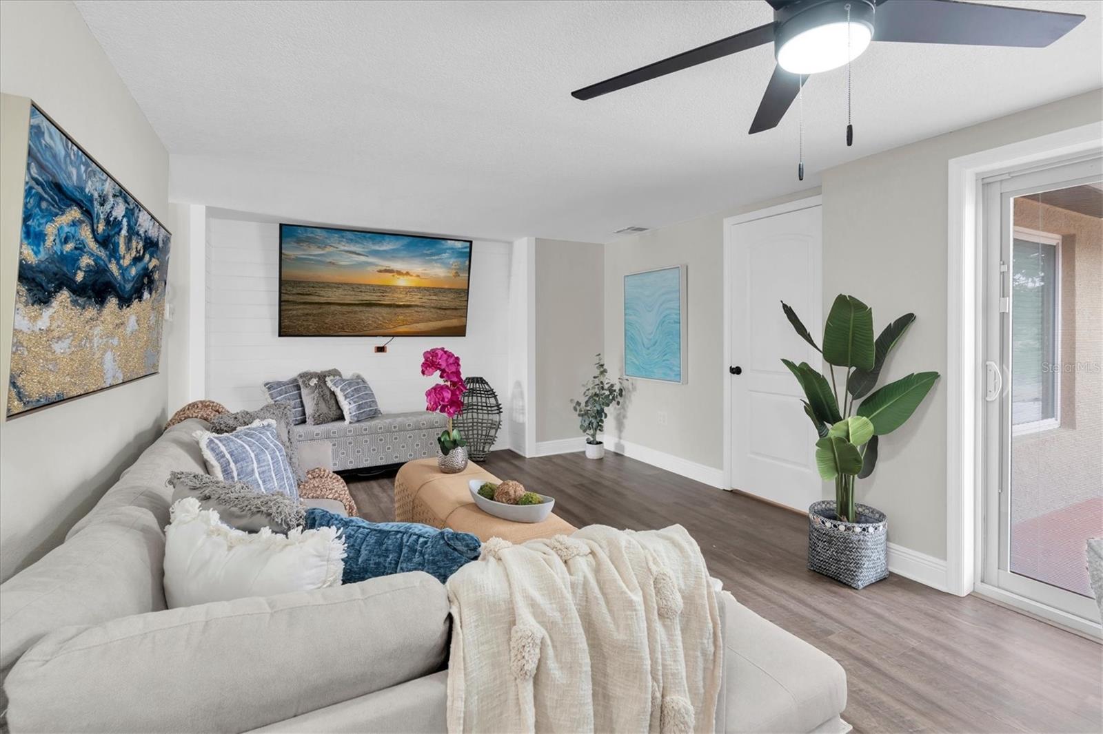 JASMINE LAKES - Residential