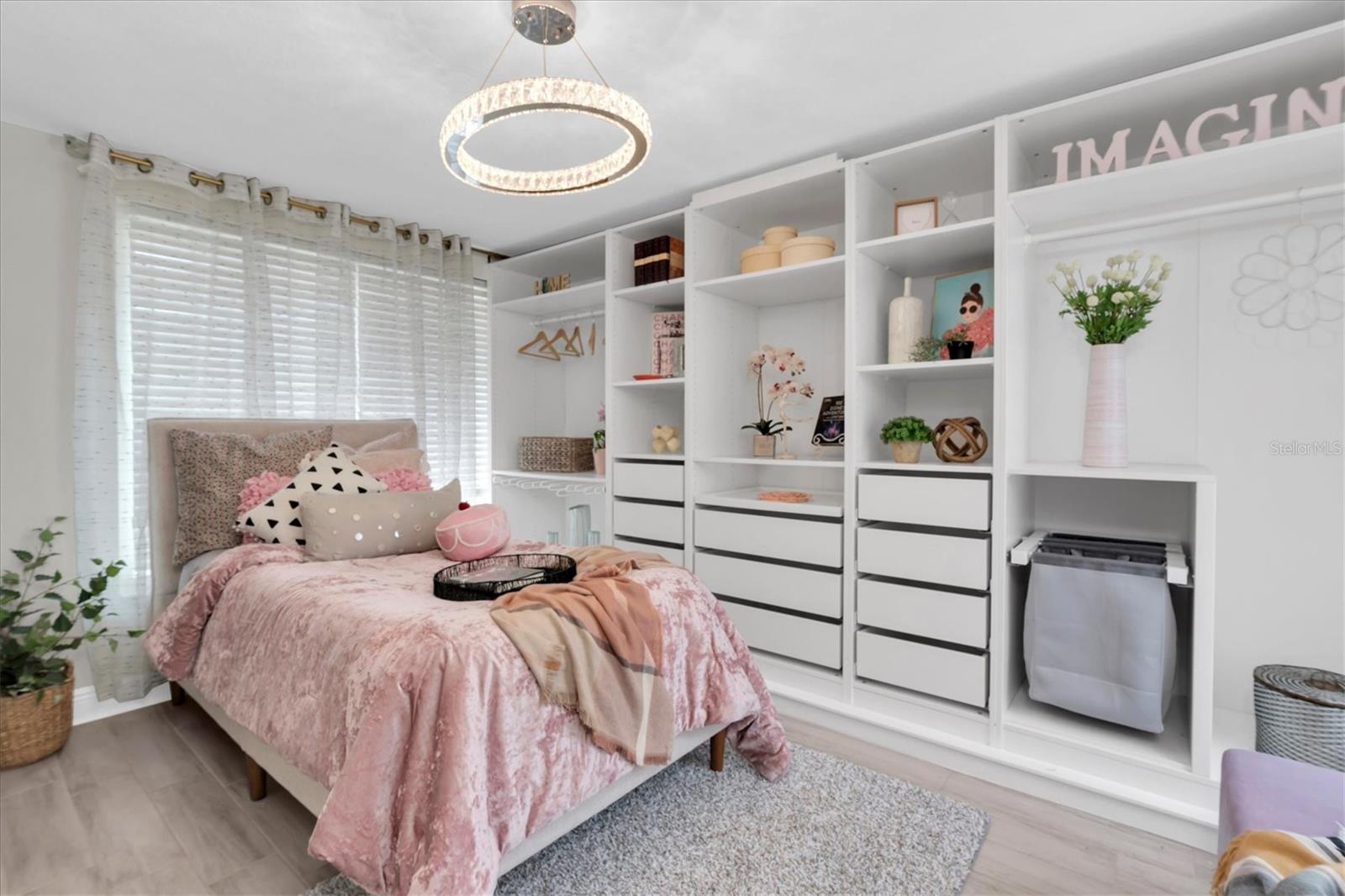 JASMINE LAKES - Residential