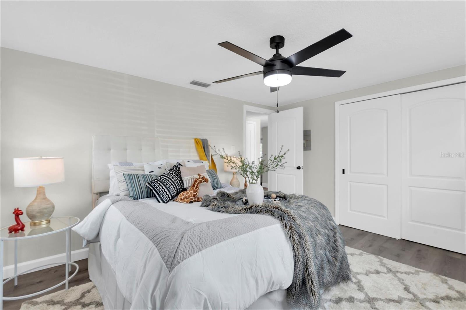 JASMINE LAKES - Residential