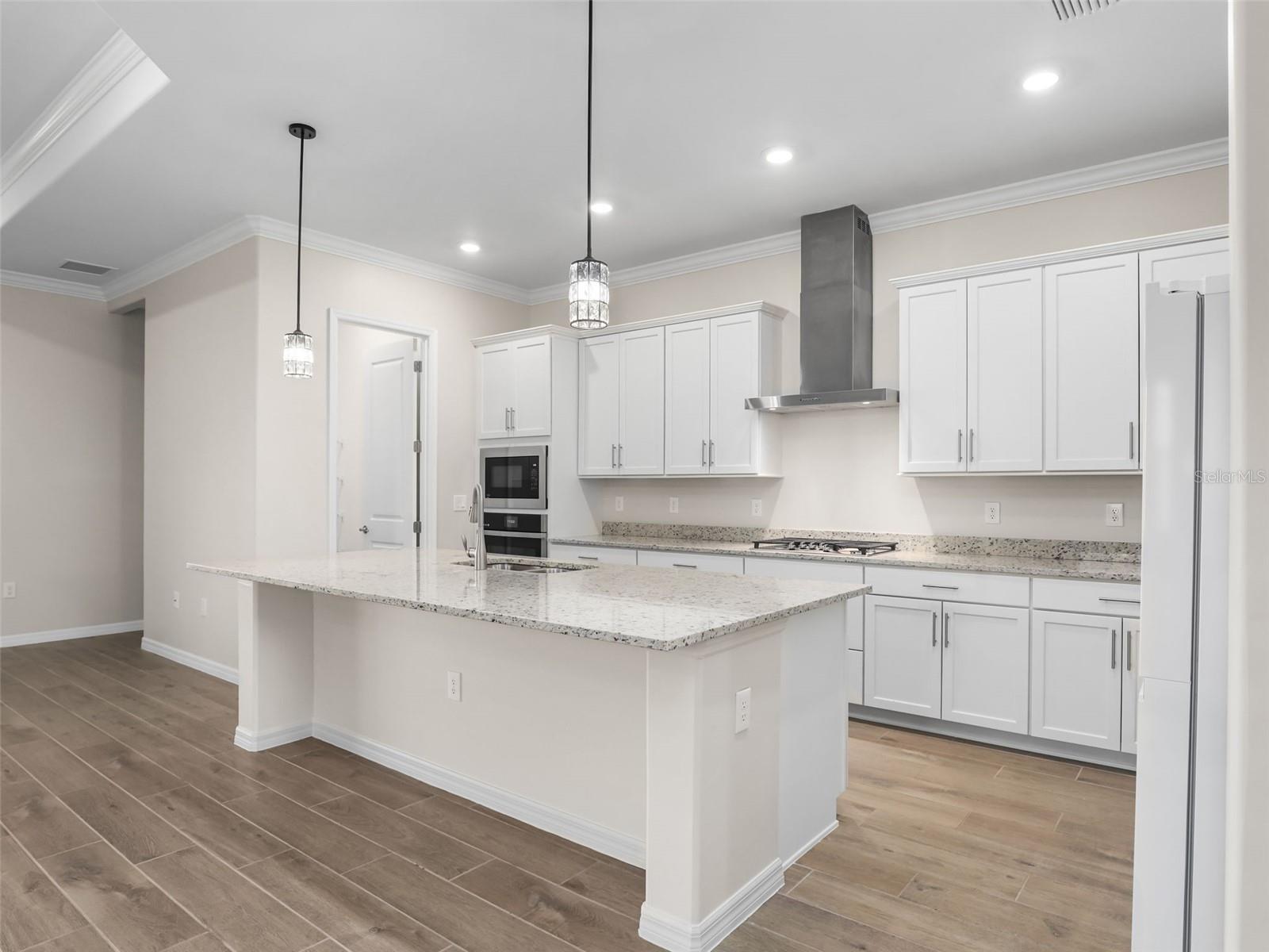 BABCOCK NATIONAL PH 6 - Residential