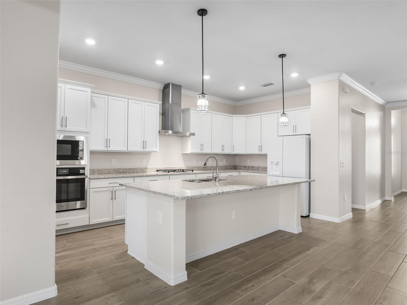 BABCOCK NATIONAL PH 6 - Residential