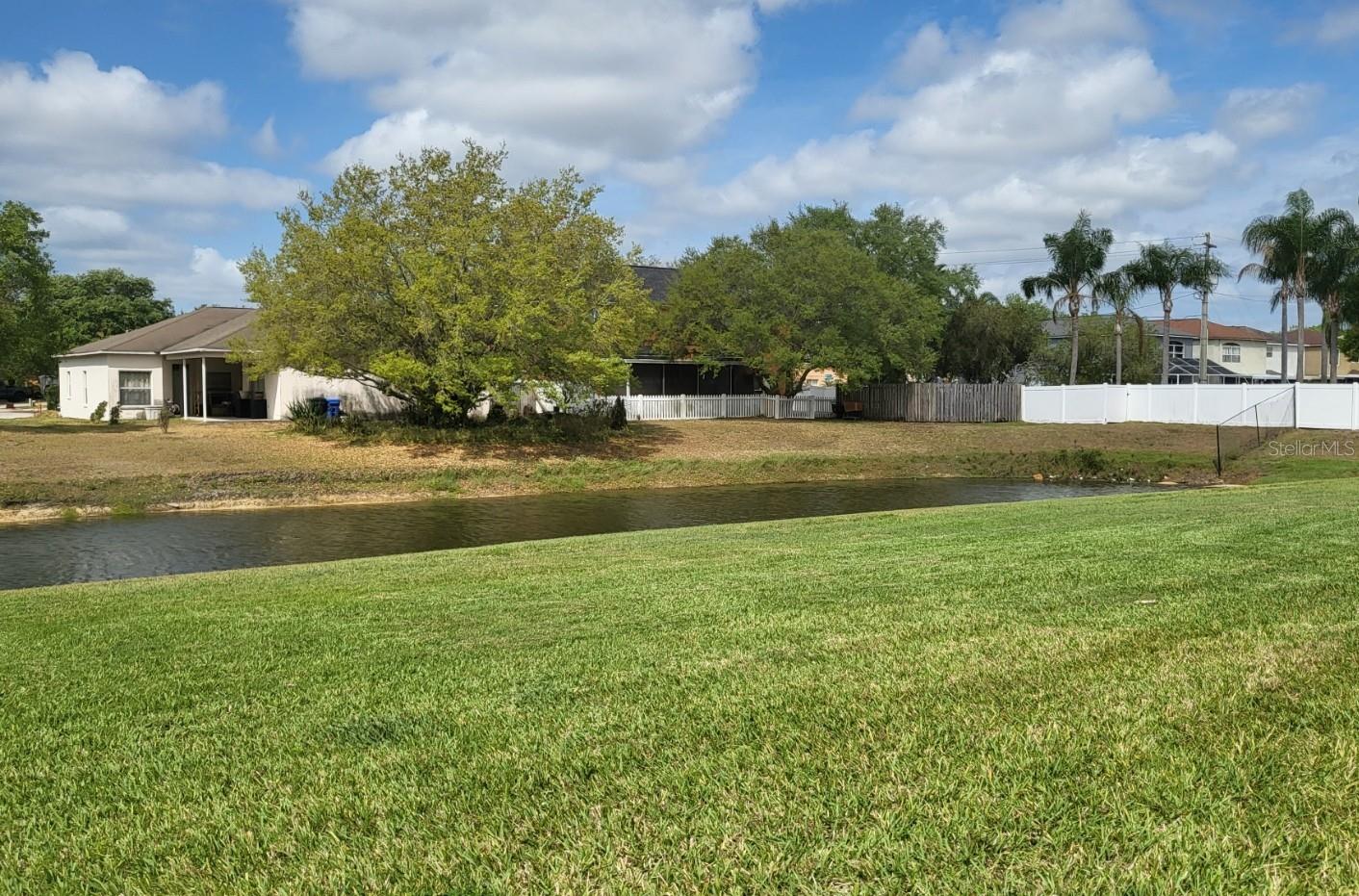 THE TWNHMS AT KENSINGTON PH - Residential Lease