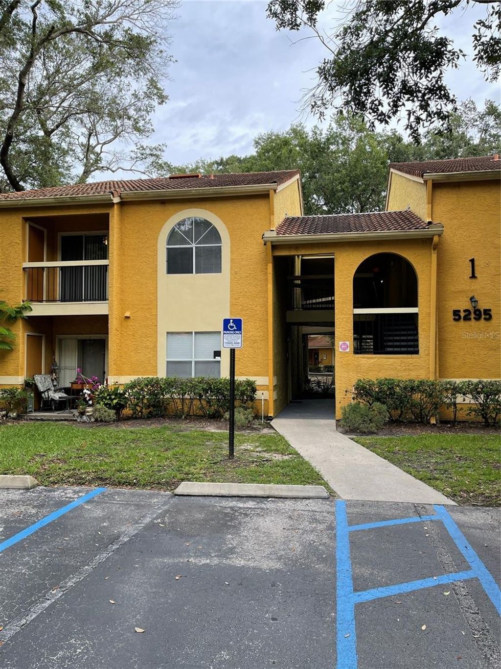 Photo of 5295 Images Circle #201, Kissimmee, FL 34746 (MLS # O6398550)