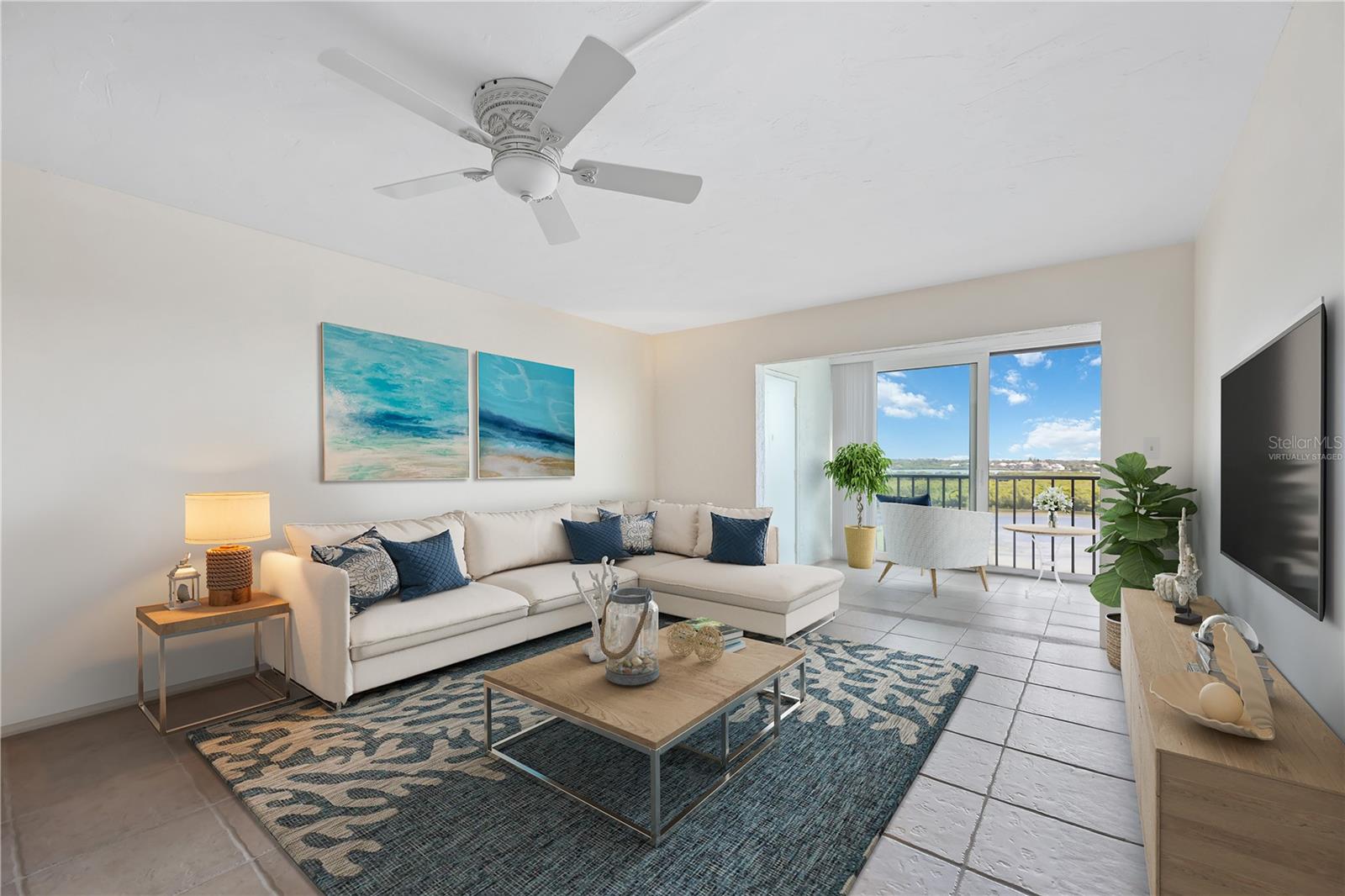 POINTE ON MIDNIGHT PASS - Residential