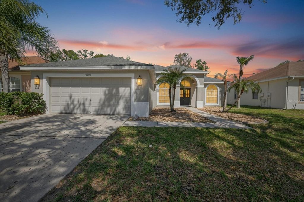Photo of 10018 Cannon Drive, Riverview, FL 33578 (MLS # TB8486337)