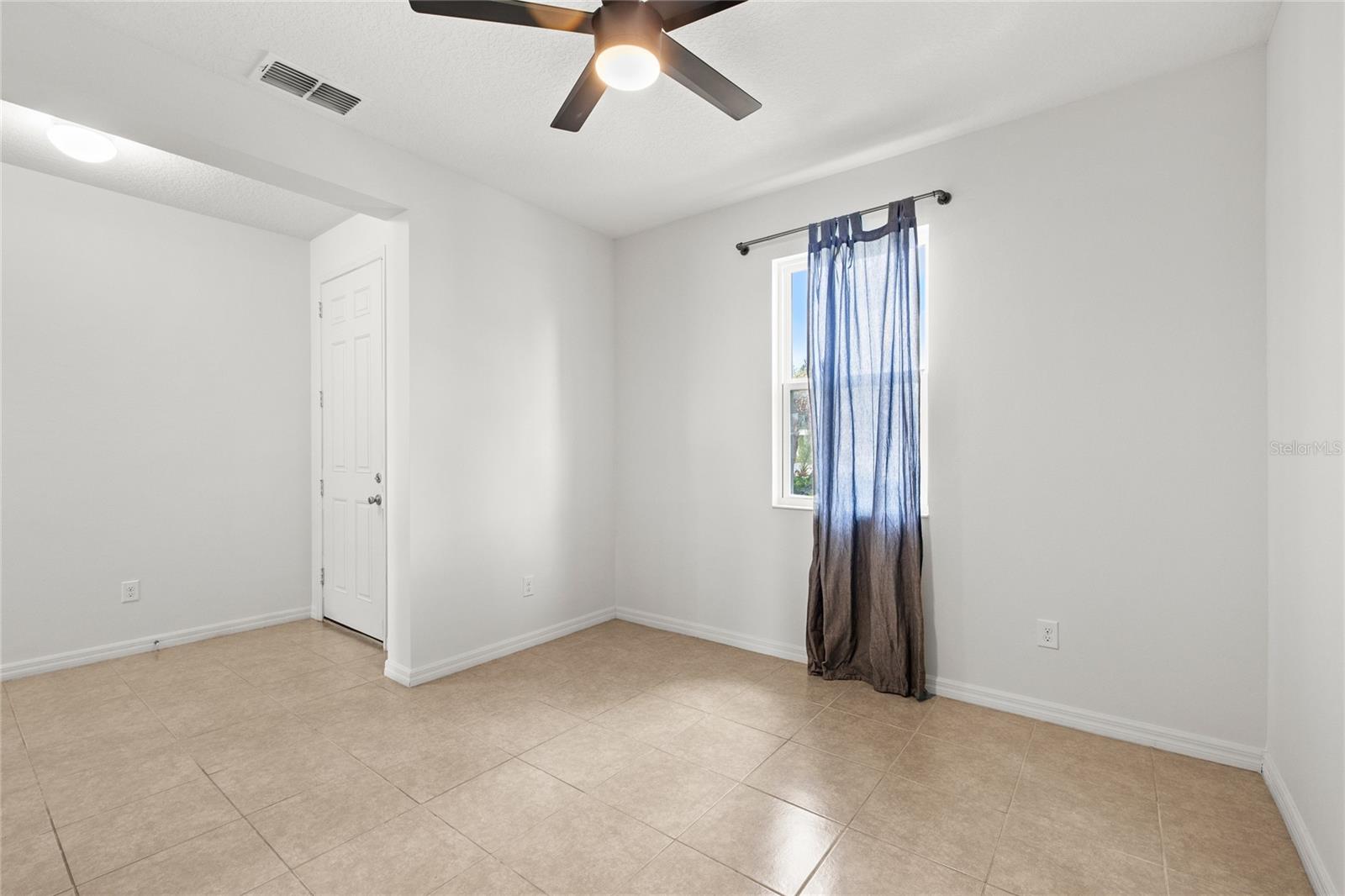 12135 CARSON DRIVE