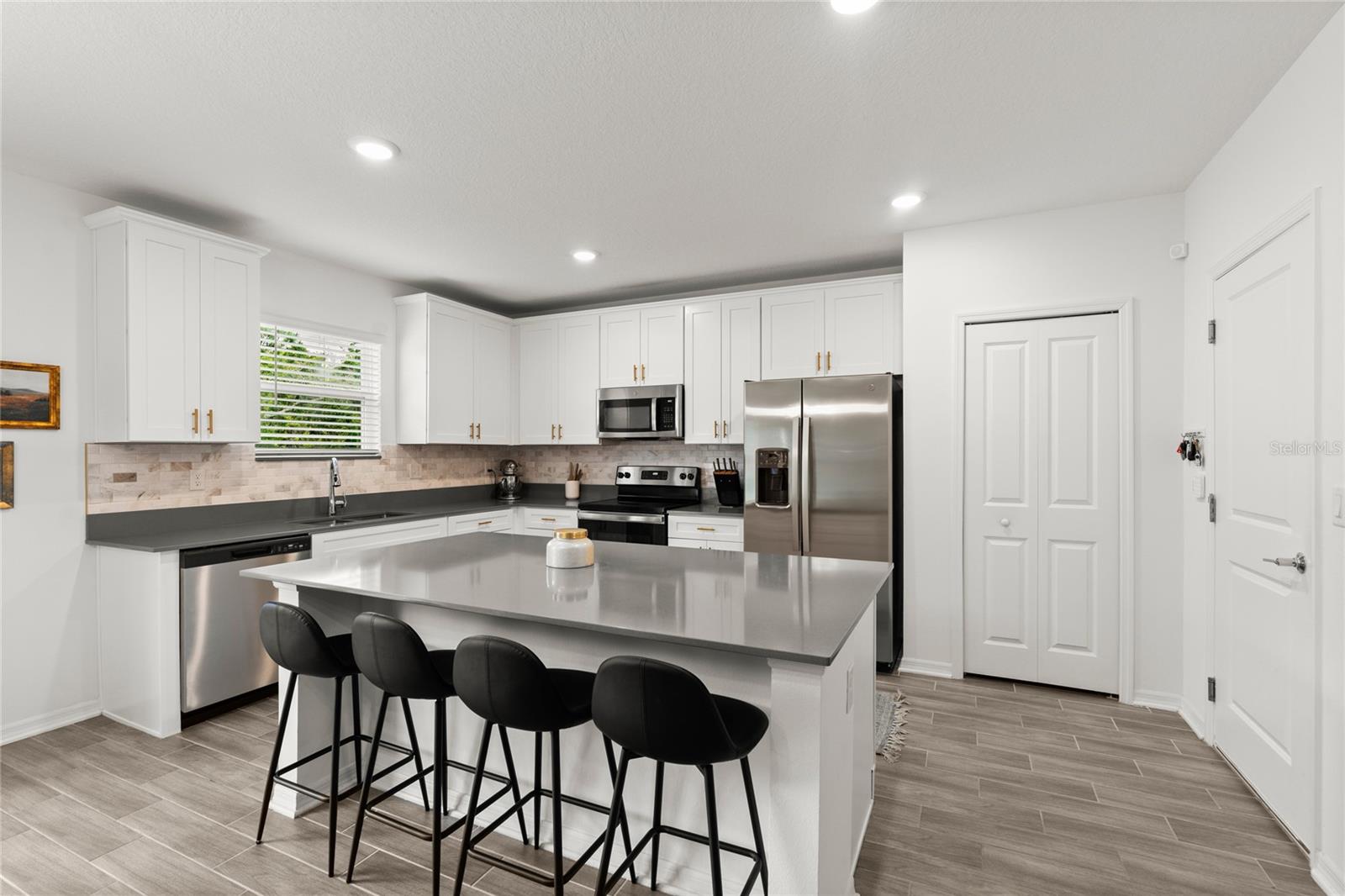 MAJESTIC OAKS PH IV - Residential