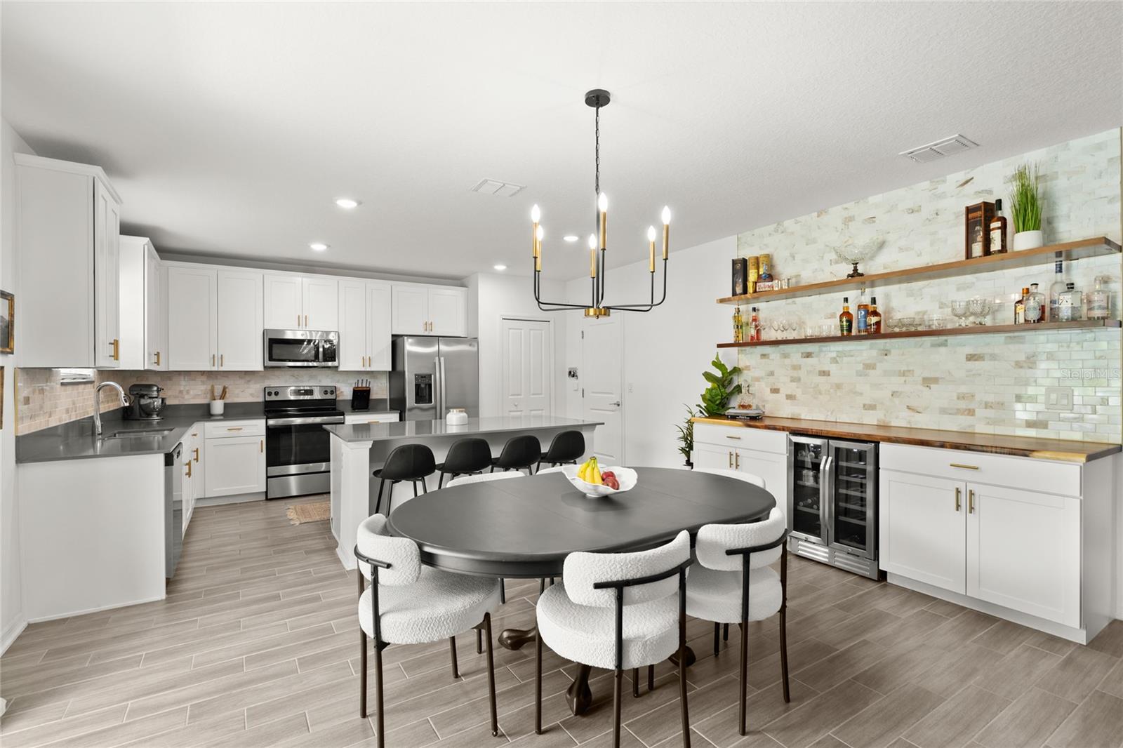 MAJESTIC OAKS PH IV - Residential