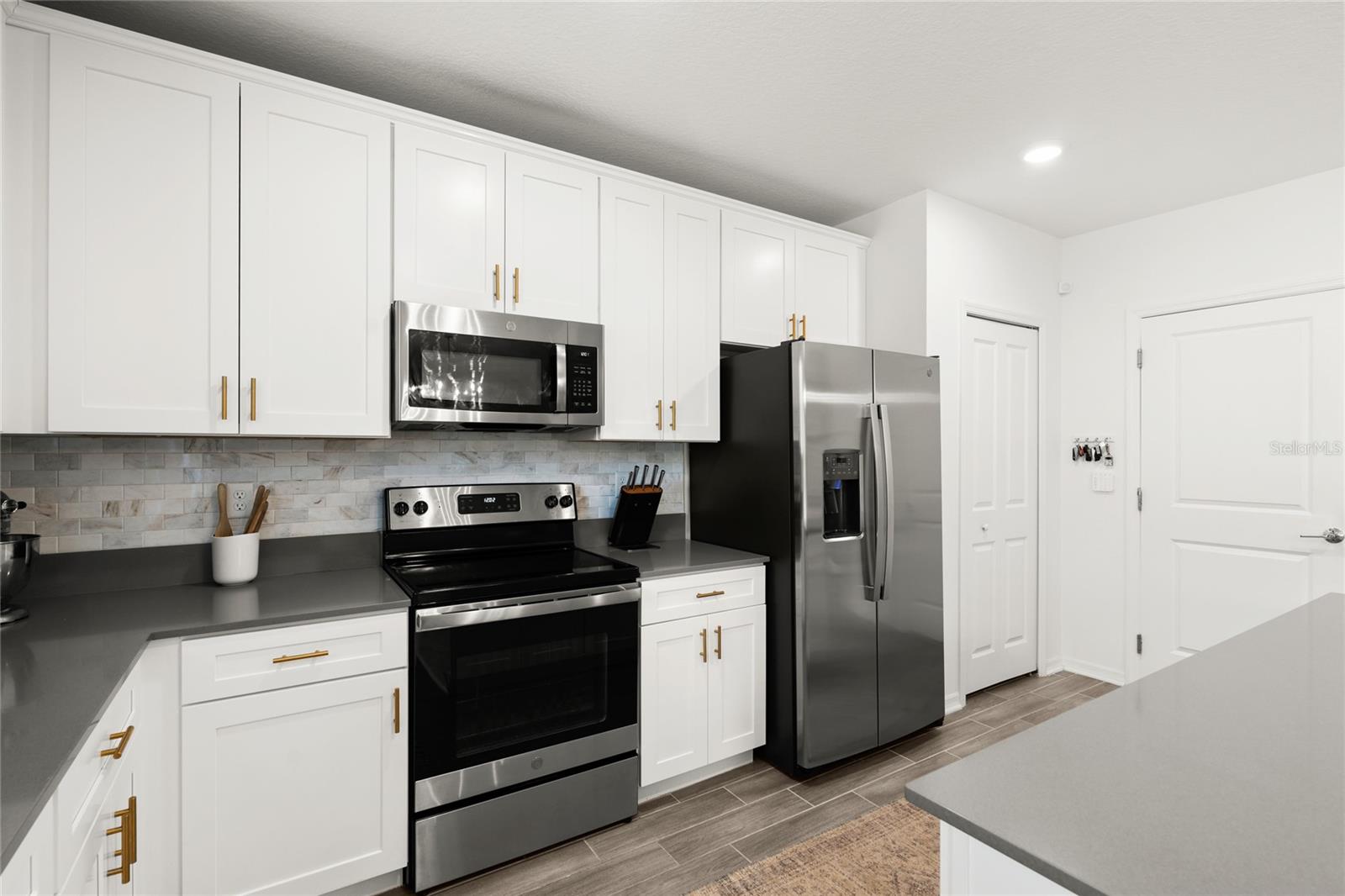 MAJESTIC OAKS PH IV - Residential
