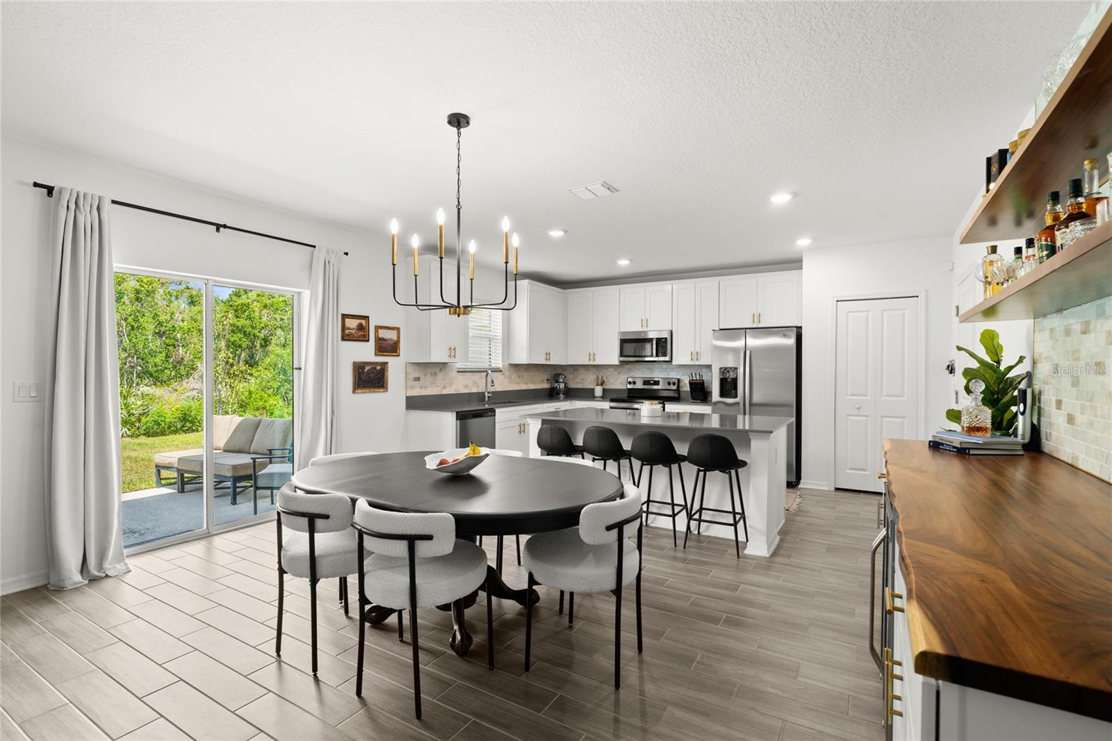 MAJESTIC OAKS PH IV - Residential