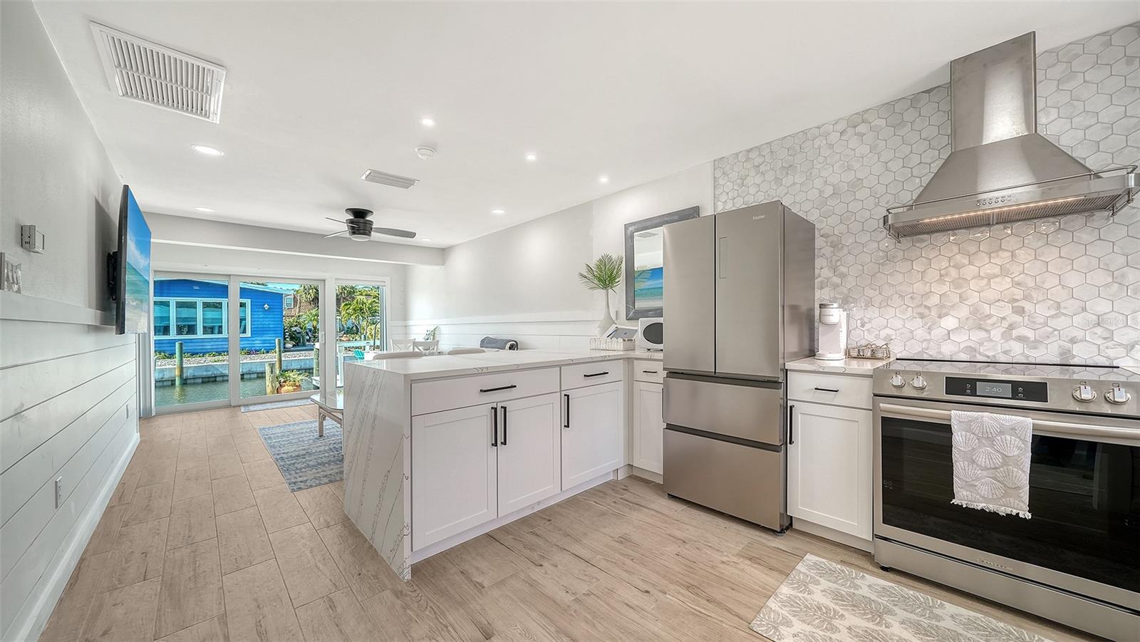 SAINT JUDES APTS - Residential