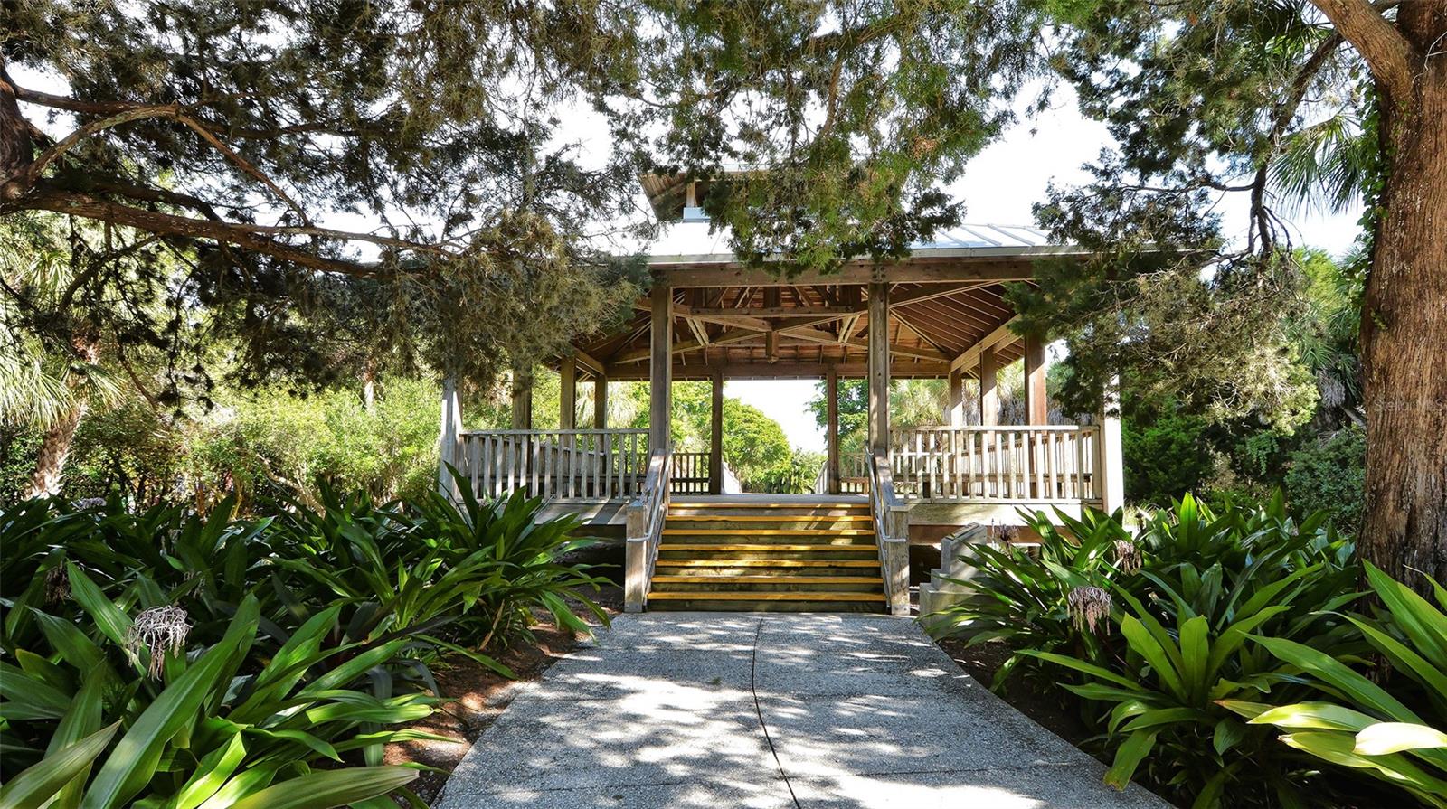 SAINT JUDES APTS - Residential