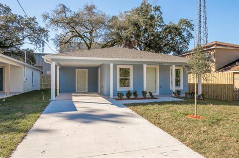 Photo of 8410 N 9th Street, Tampa, FL 33604 (MLS # TB8420563)