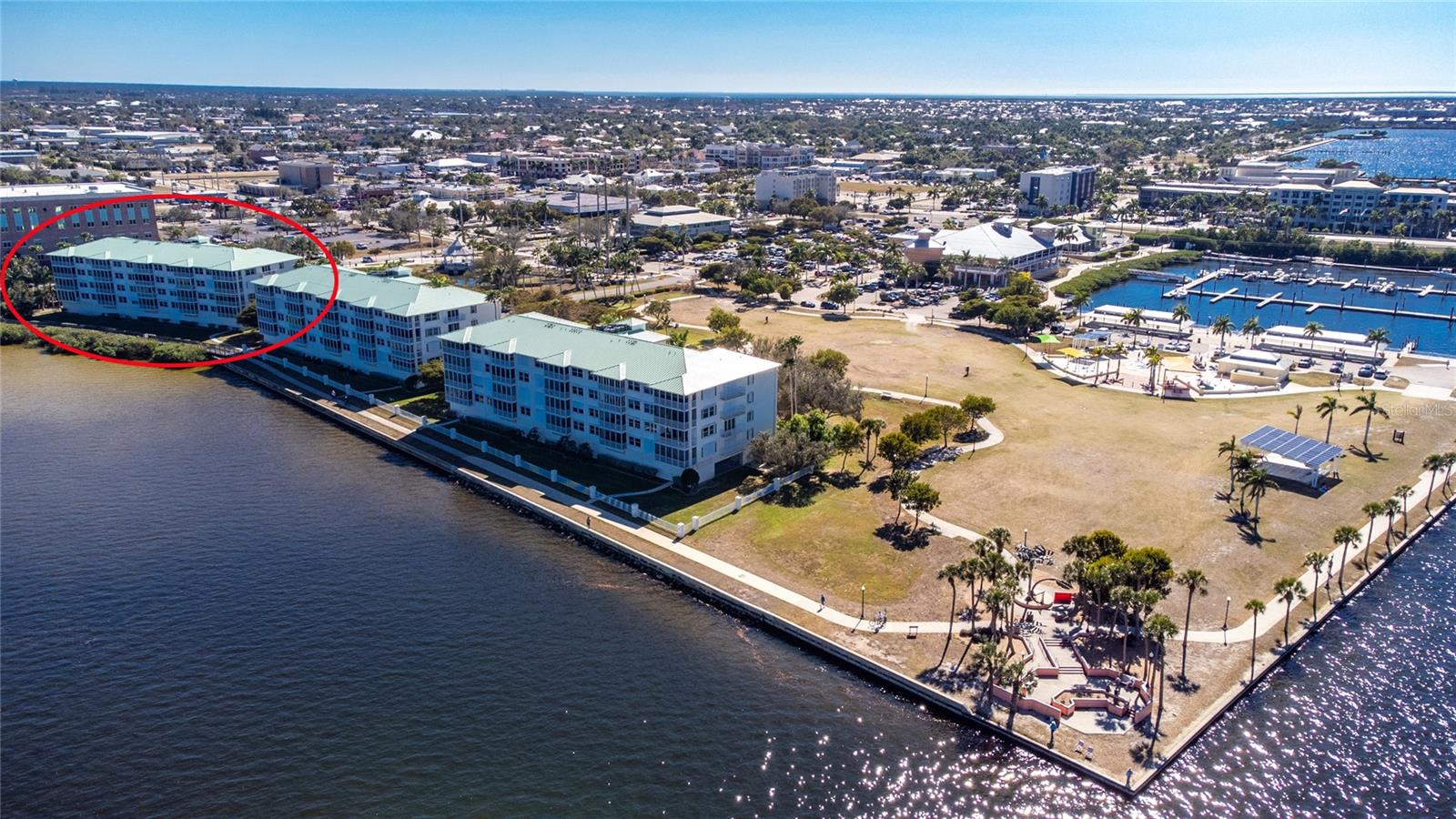 HARBOR WALK PH 03 - Residential