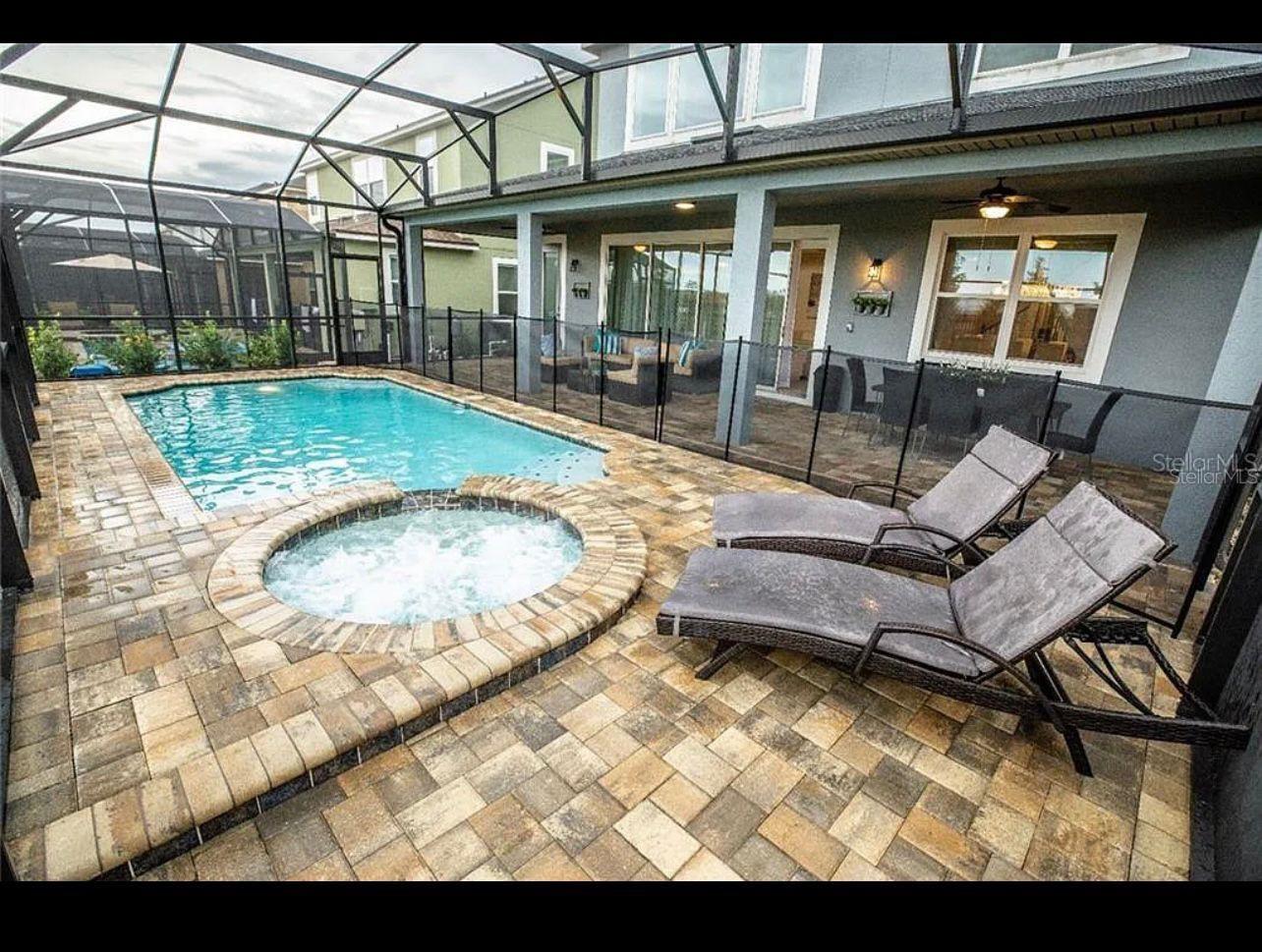 SOLARA RESIDENCE - Residential