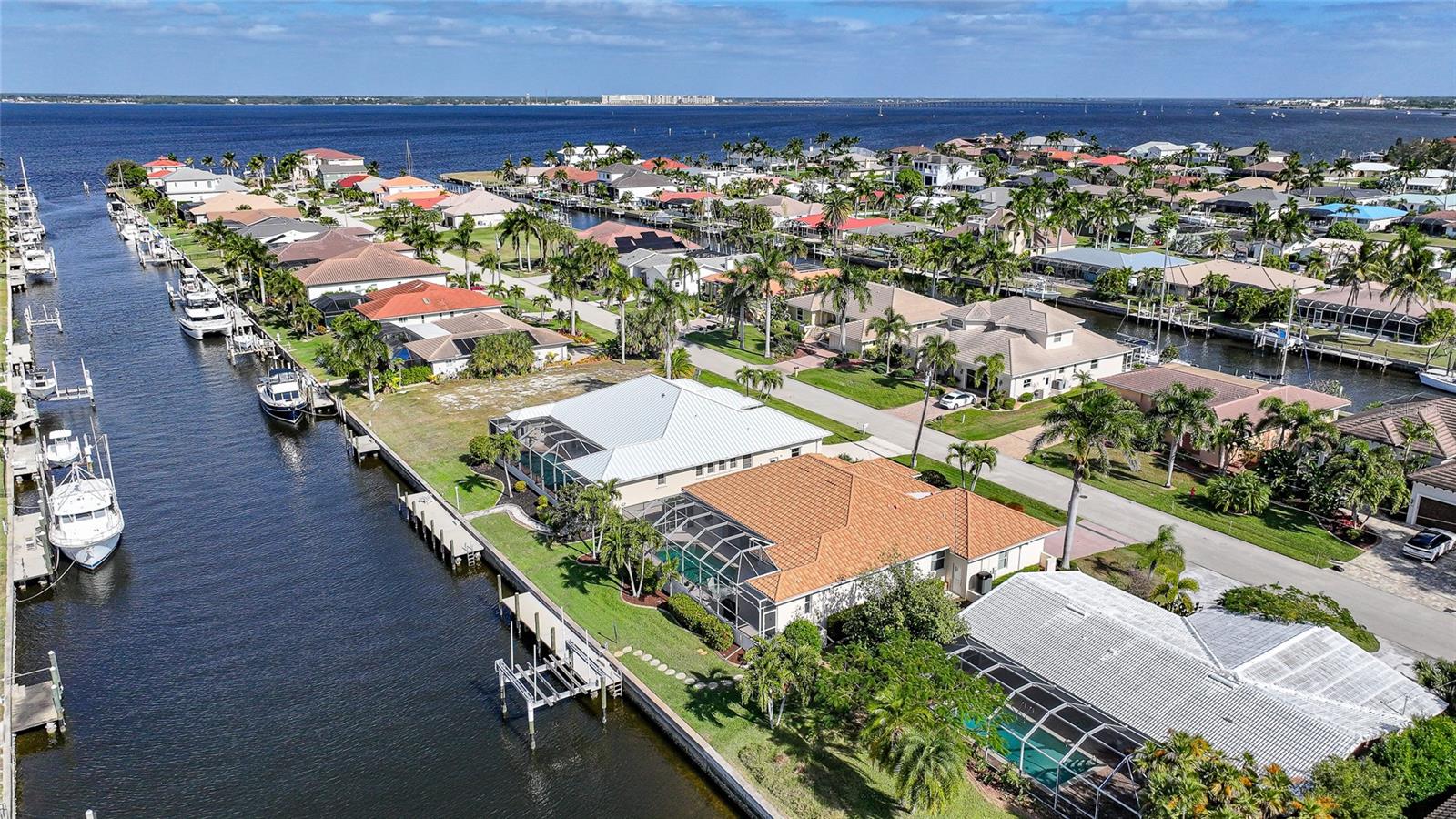 PUNTA GORDA ISLES SEC 04 - Residential