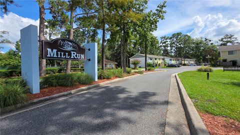 Photo of 2213 SW 39th Way, Gainesville, FL 32607 (MLS # GC533250)