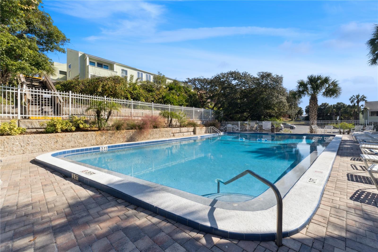 QUAIL HOLLOW - Residential