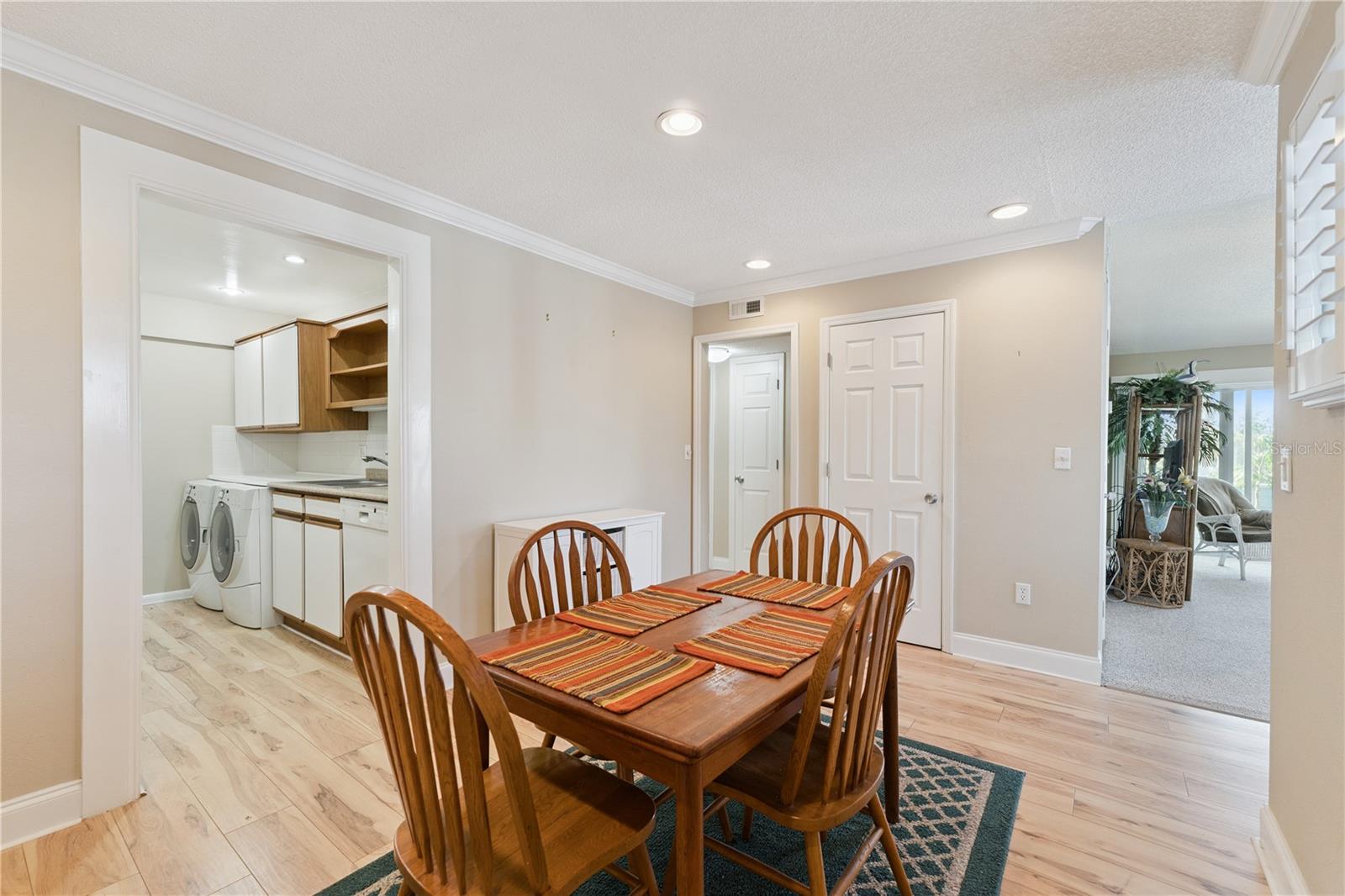 QUAIL HOLLOW - Residential