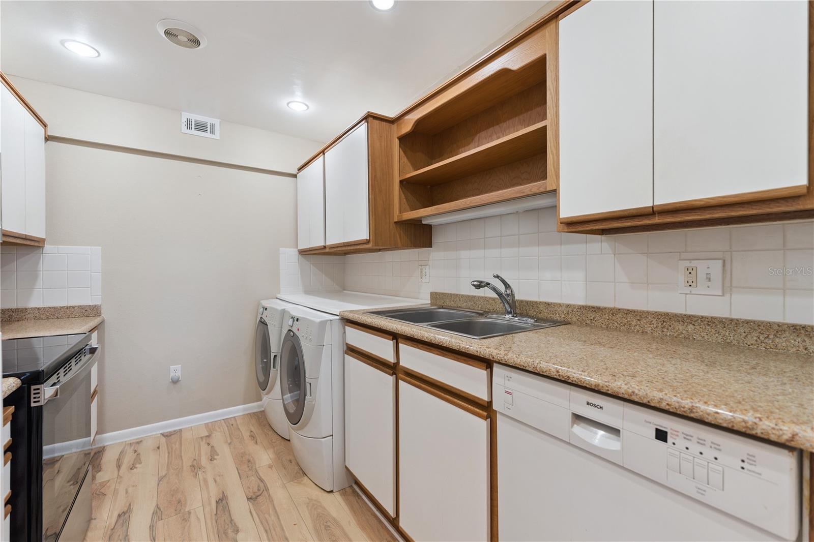 QUAIL HOLLOW - Residential